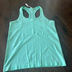 Lululemon swiftly 2.0 tank top